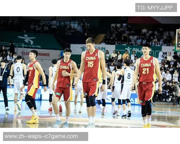 中国男篮与澳大利亚男篮激战正酣谁将赢得这场篮球巅峰对决 中国男篮与澳大利亚男篮激战正酣谁将赢得这场篮球巅峰对决